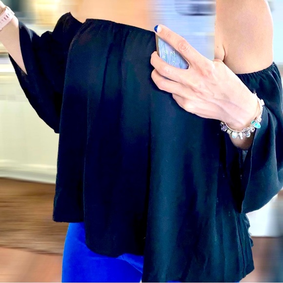 Flowy Tube Top with Faux Sleeves - Picture 1 of 1